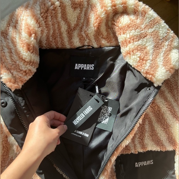 Apparis Kindall Swirl Fleece Jacket - Picture 3 of 7